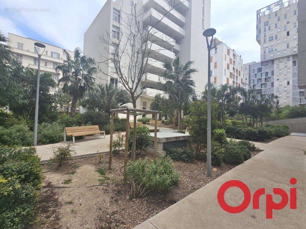 Appartement à MARSEILLE-2E