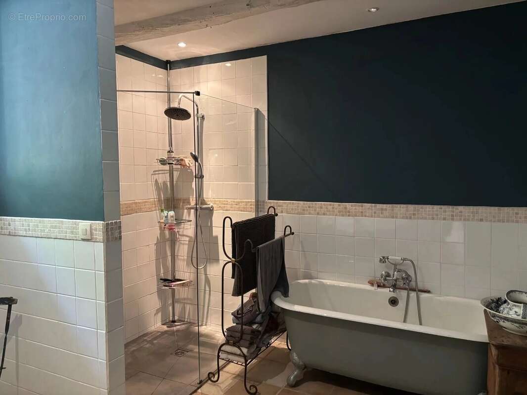 Maison à AUBETERRE-SUR-DRONNE