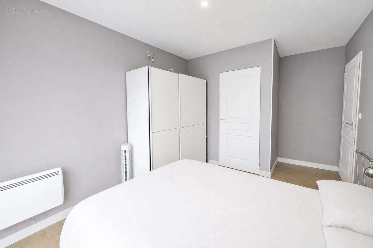 Maison récente de plain-pied à Bourges - photo 19