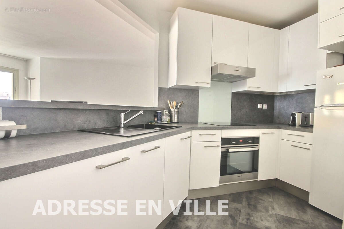 Appartement à LEVALLOIS-PERRET