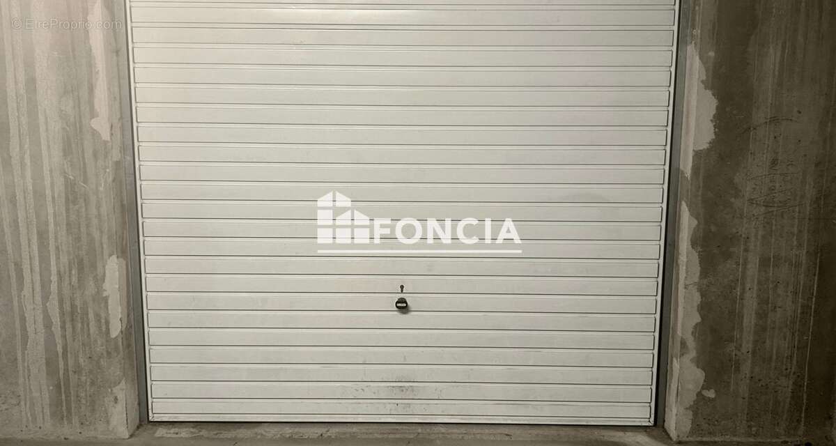 Parking à PARIS-13E