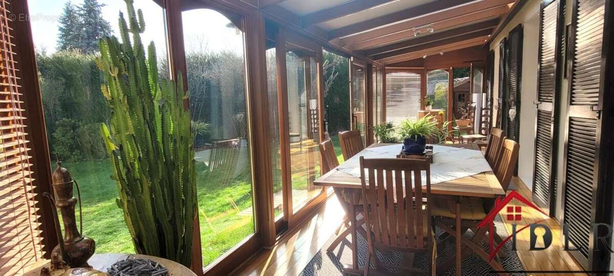 Maison à BRIE-COMTE-ROBERT