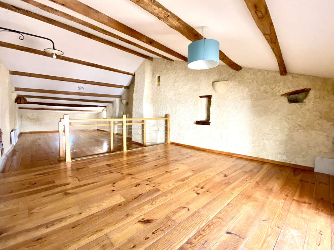 Maison à MOLLANS-SUR-OUVEZE