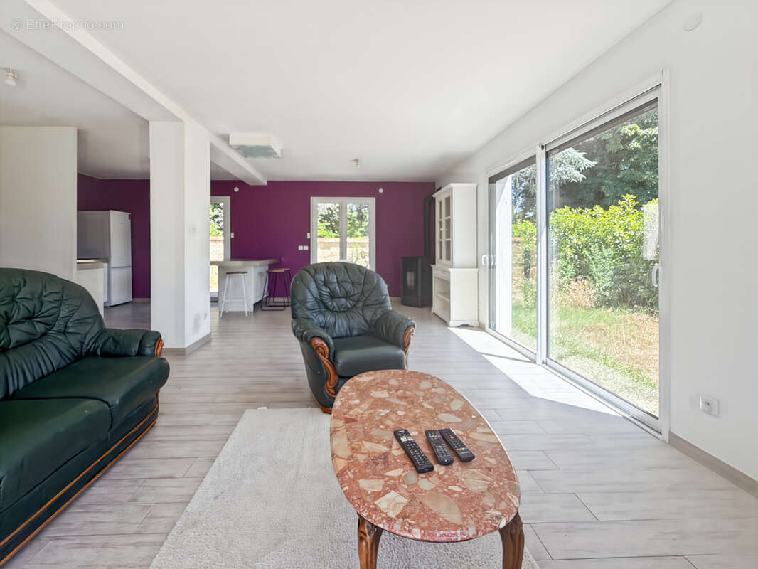 Trévoux - Maison familiale récente 4 chambres dont suite de plain pied - photo 5