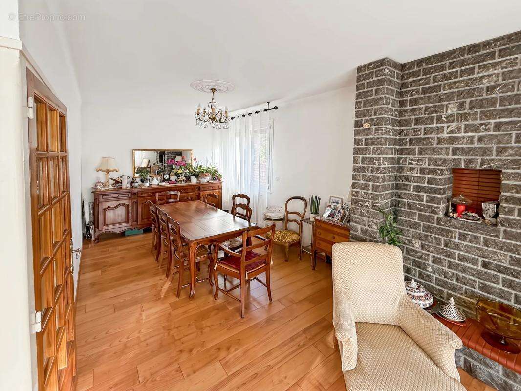 Maison à TARASCON-SUR-ARIEGE