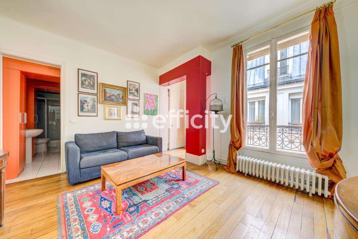Appartement à PARIS-9E