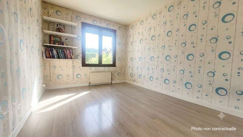 Maison familiale de plus de 160 m² avec sous-sol total et dépendance de 90 m² – À deux pas des écoles et de la gare - photo 10