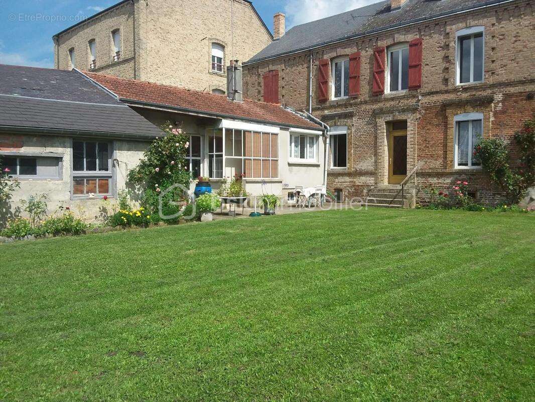 Maison à CHARLEVILLE-MEZIERES
