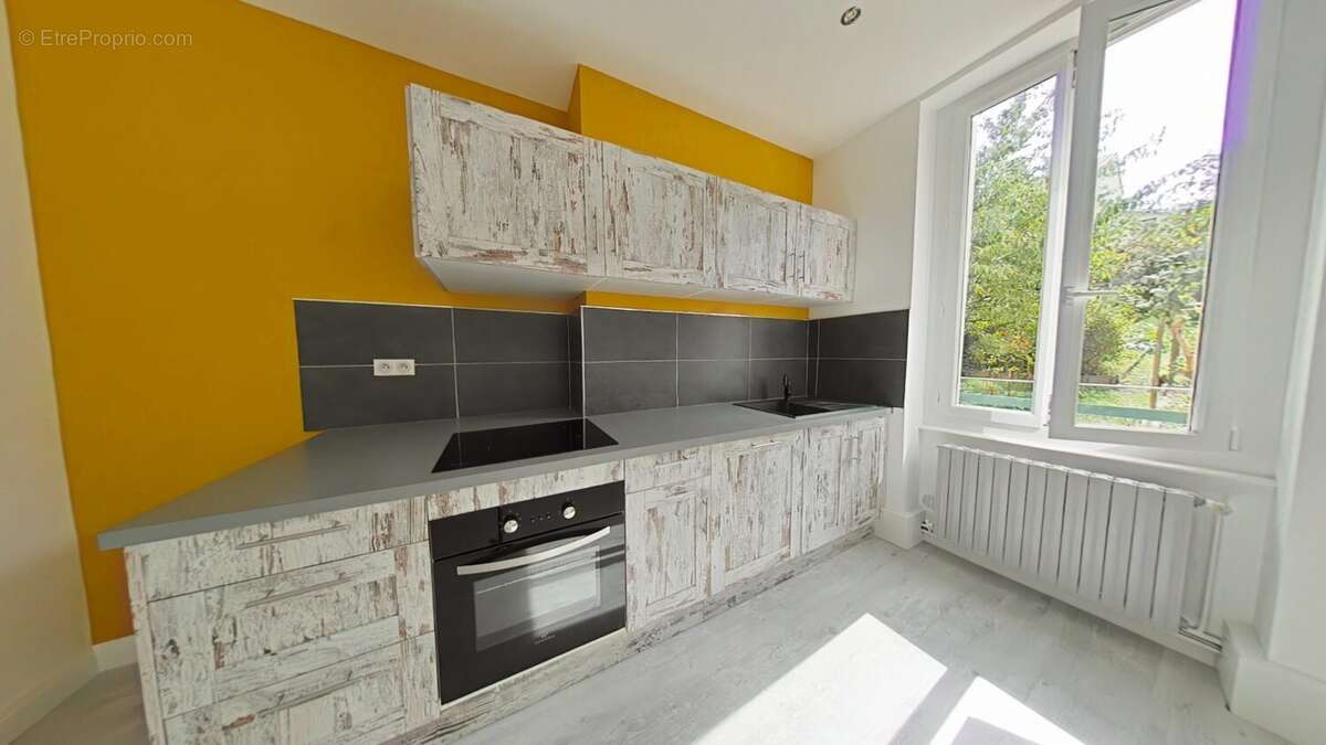 Appartement à SAINT-ETIENNE