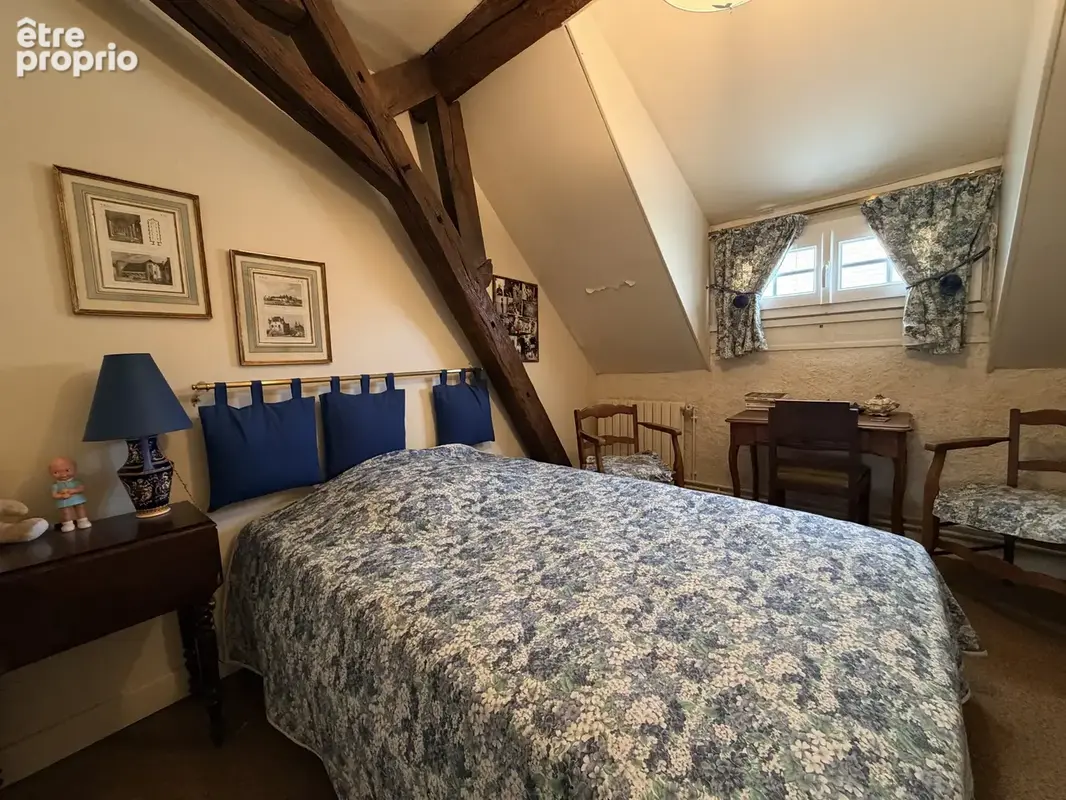 Maison à gros potentiel dans un environnement très calme à seulement 5min des écoles, commerces etc - photo 11