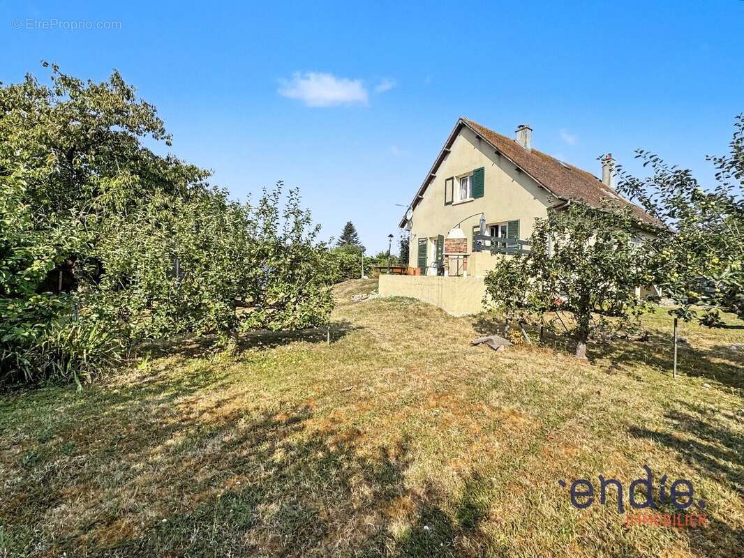 Une maison familiale aux beaux volumes, au cur de Cheux - photo 13