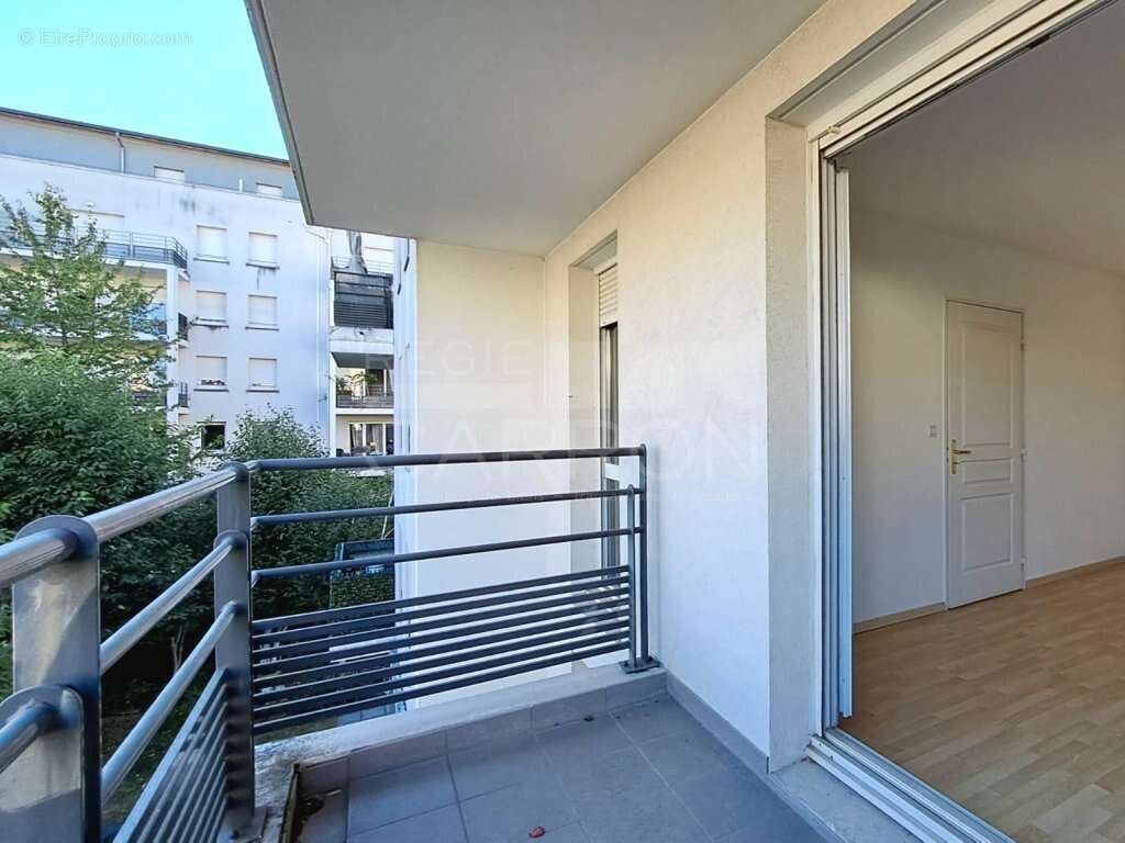 T3 73 m² au au calme - lumineux - terrasses - garage - photo 7