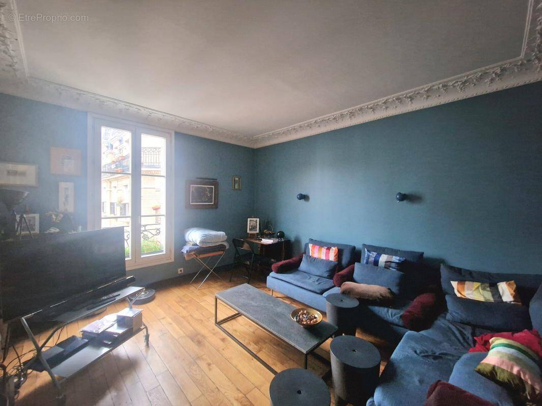 Appartement à PARIS-19E