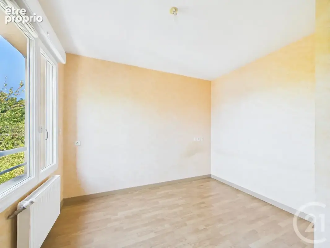 Maison 5 pièces 105 m² à vendre à Chartres (28000) - photo 11