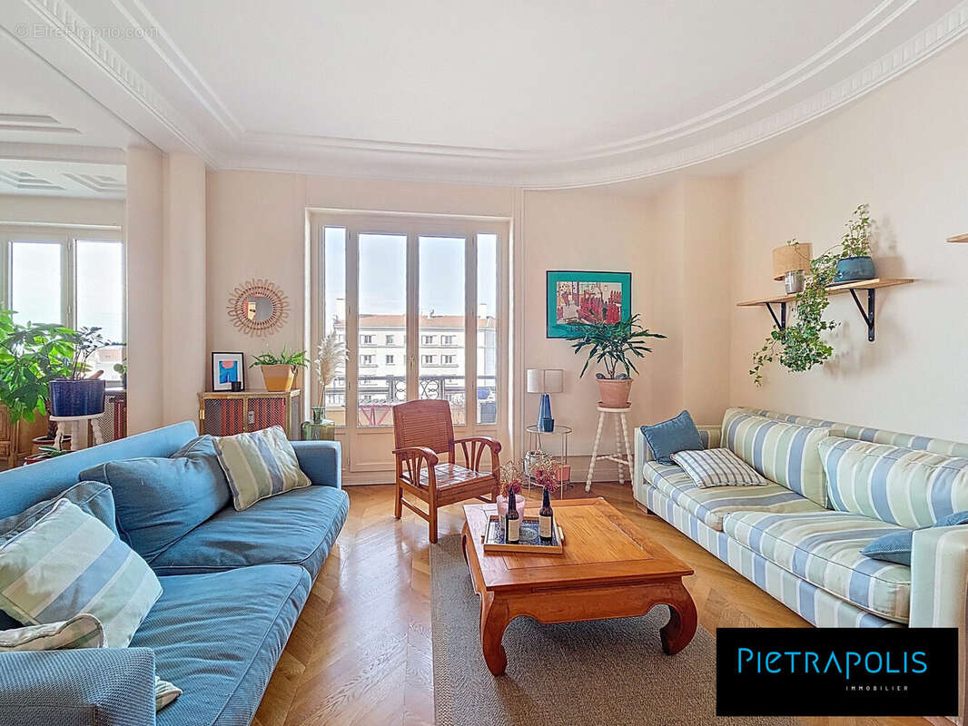 Appartement à LYON-8E