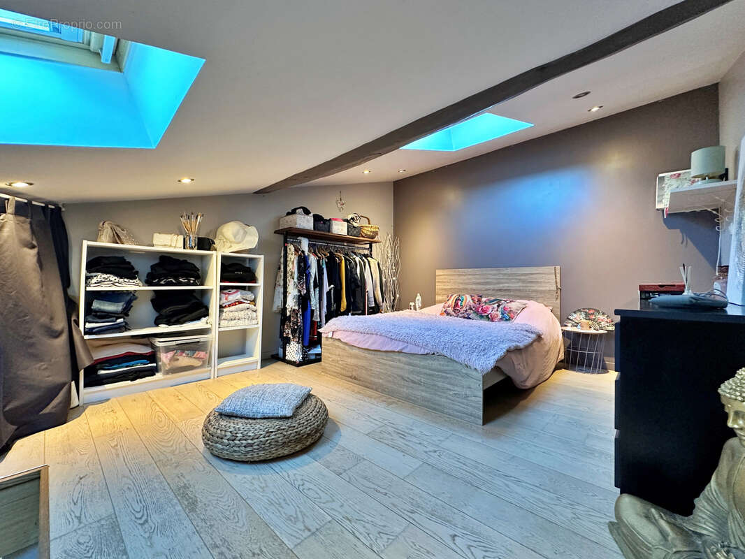 Maison à SAINT-GEORGES-D'ESPERANCHE