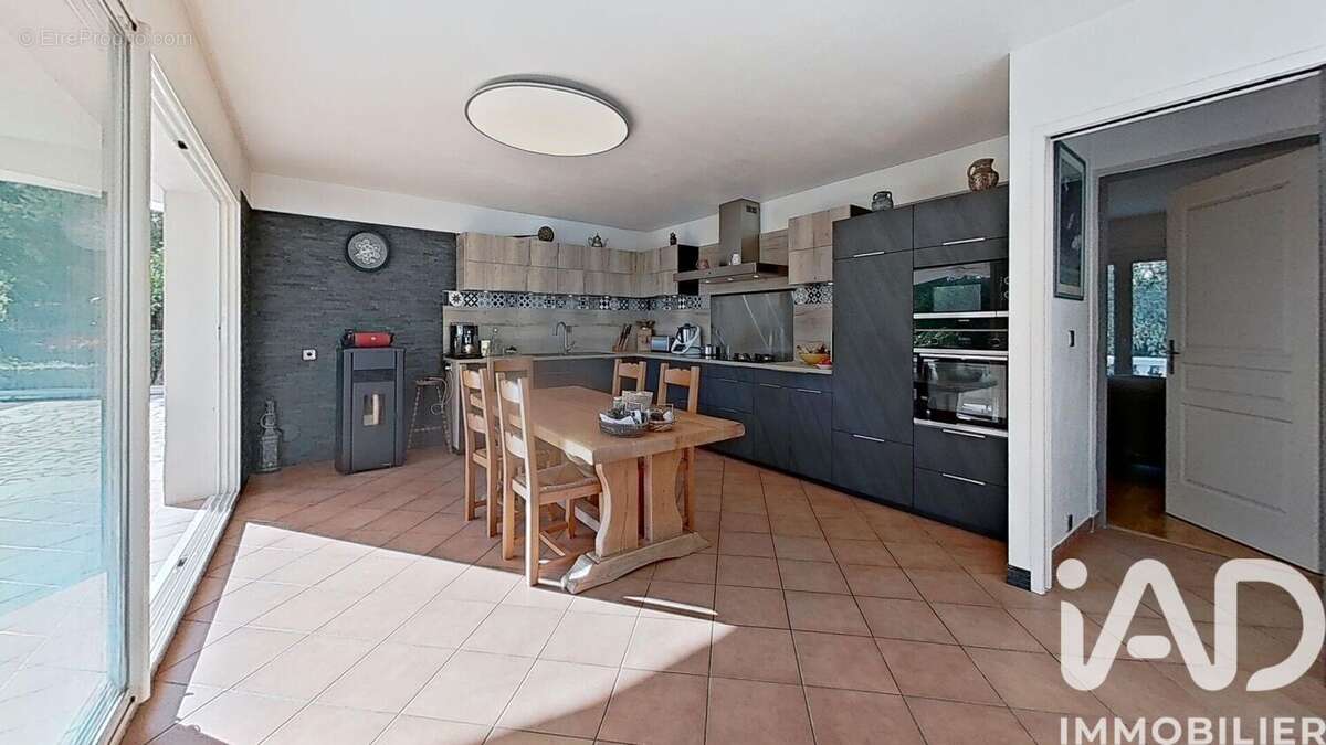 Photo 4 - Maison à ROQUEBRUNE-SUR-ARGENS