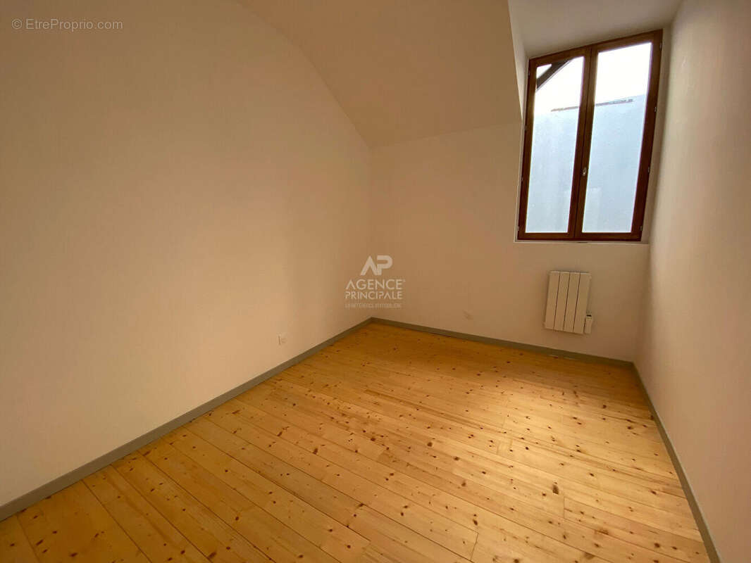 Commerce à PONTOISE