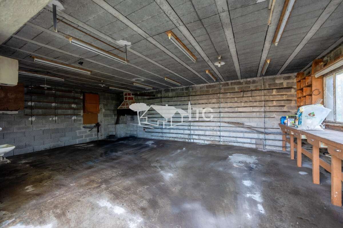 Maison à GROSPIERRES