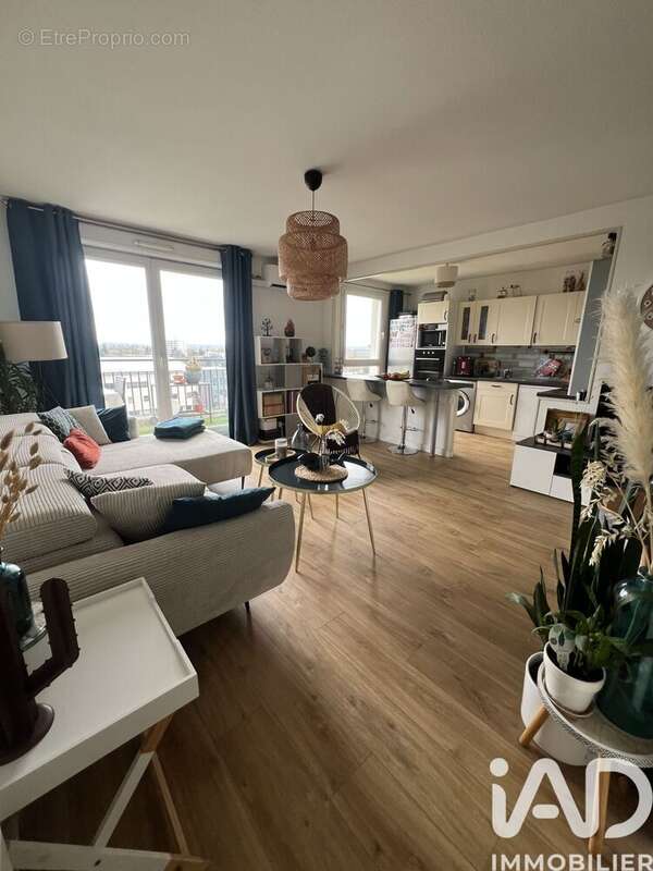 Photo 2 - Appartement à VENISSIEUX