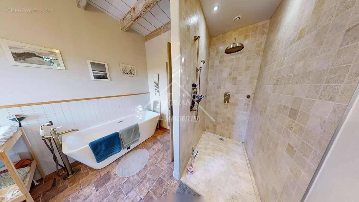 Maison coup de cœur avec vue imprenable sur l’Abbaye de Chantelle - photo 16
