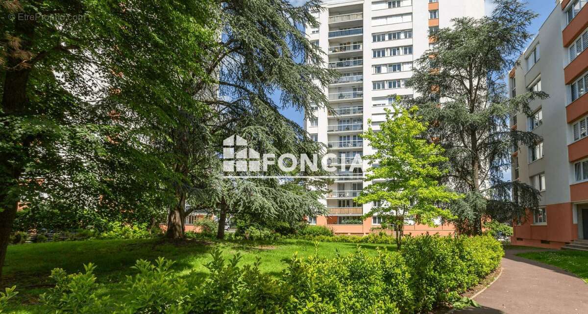 Appartement à THIAIS