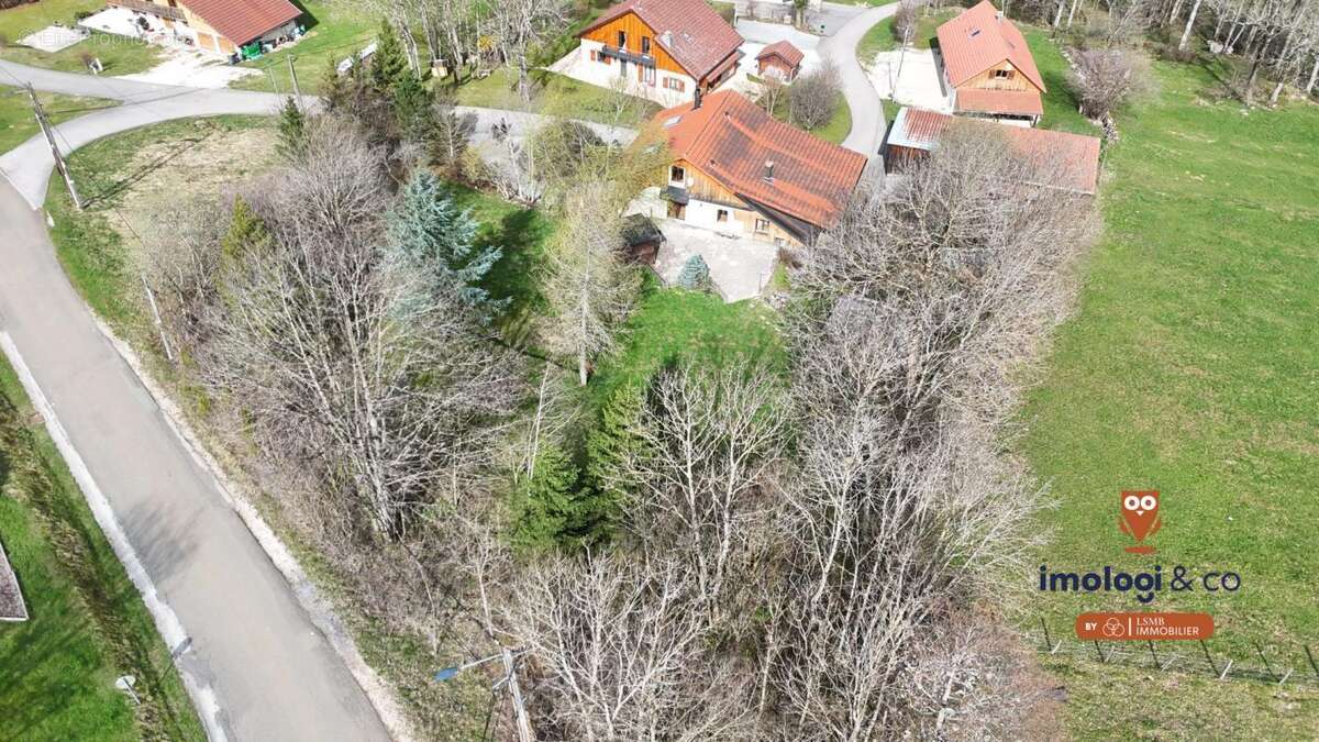 Maison à HAUTERIVE-LA-FRESSE