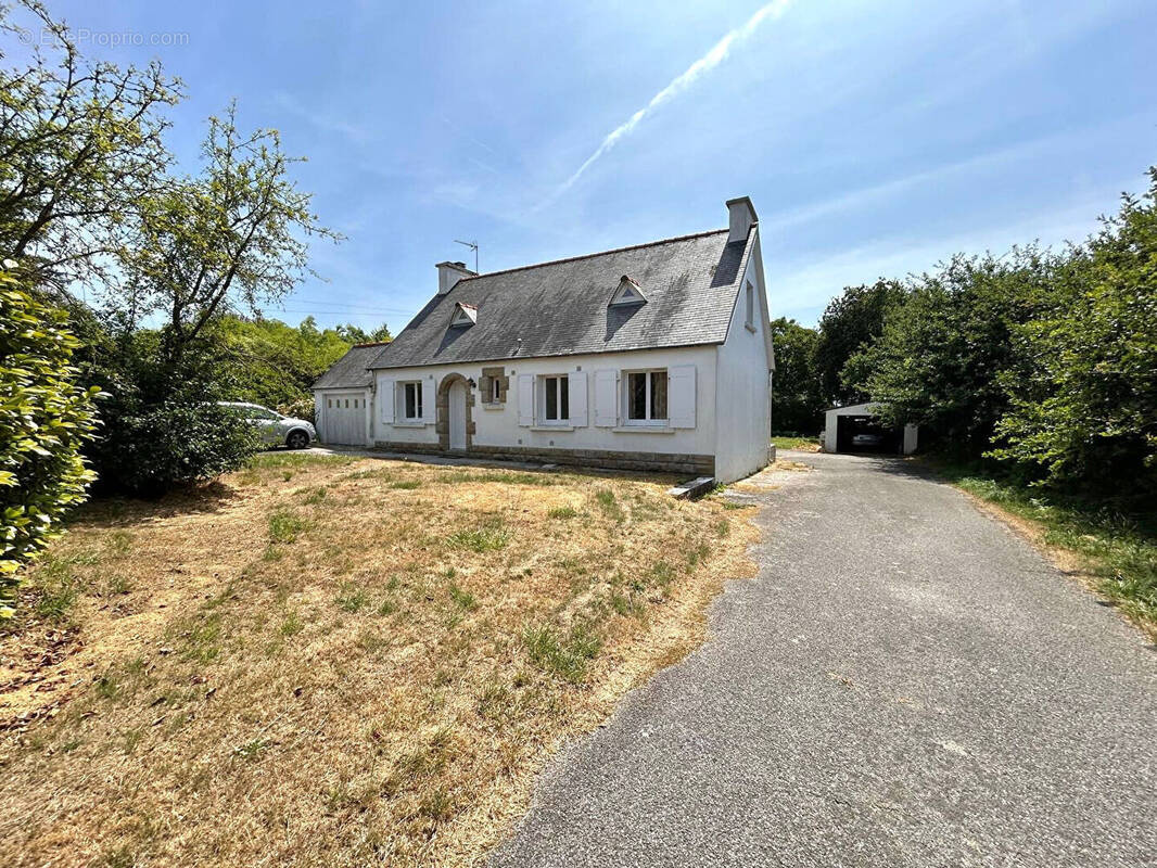Maison à ERGUE-GABERIC