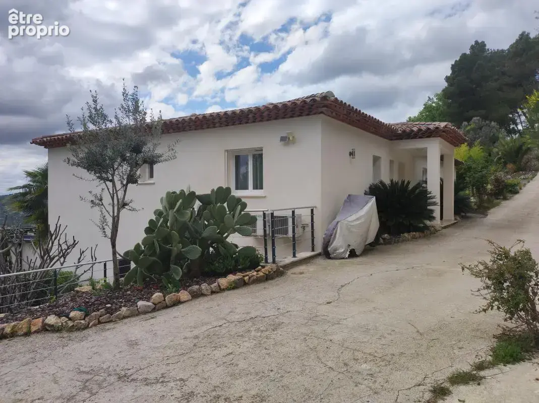 Draguignan,  villa récente RT12  avec un  bel appartement  type 3 +studio - photo 3