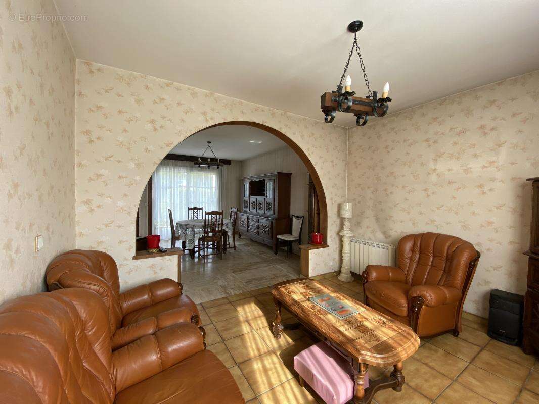 Maison à ROSNY-SUR-SEINE