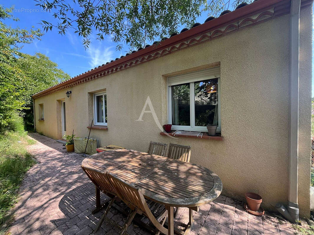 Maison de plain pied avec 3 chambres et jardin à Rabastens ! - photo 9