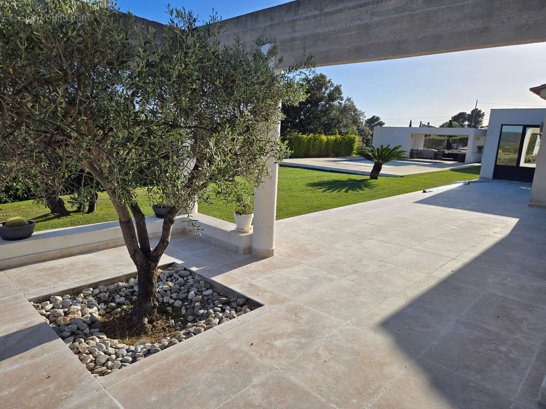 Maison à LA CADIERE-D'AZUR