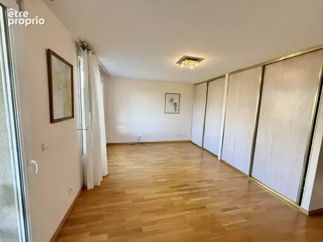 Divonne-les-bains   appartement 4 chambres de 180 m2   4 balcons   ascenseur   2 garages   2 caves - photo 18