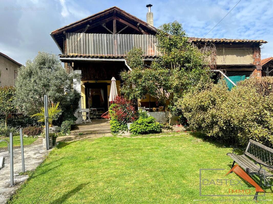 Maison à SALIES-DU-SALAT