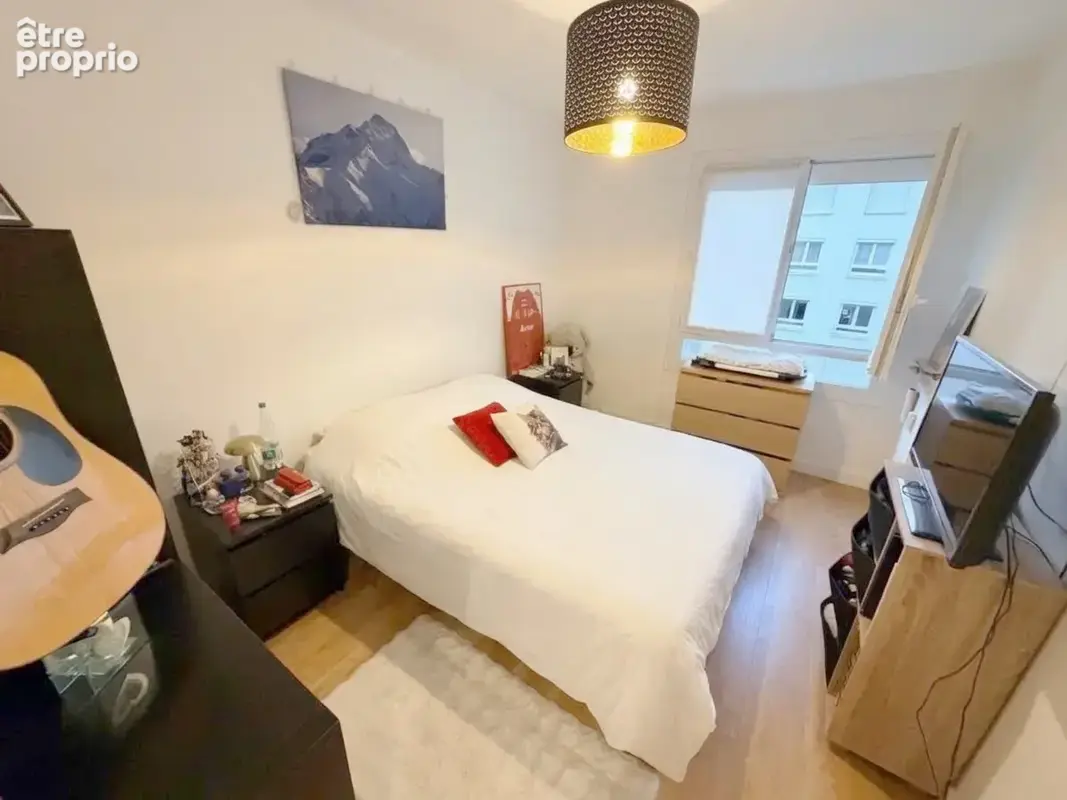 Reims Centre Ville - Appartement à Vendre avec Balcon, Parking en sous sol et cave - photo 4