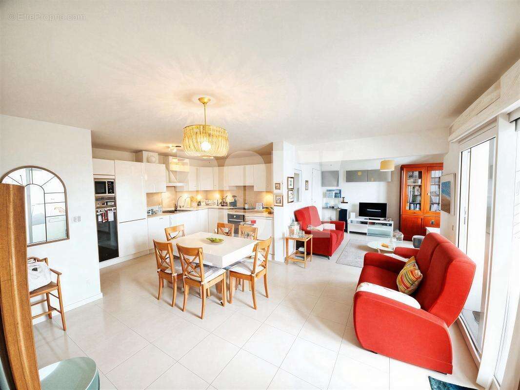 Appartement à CHILLY-MAZARIN