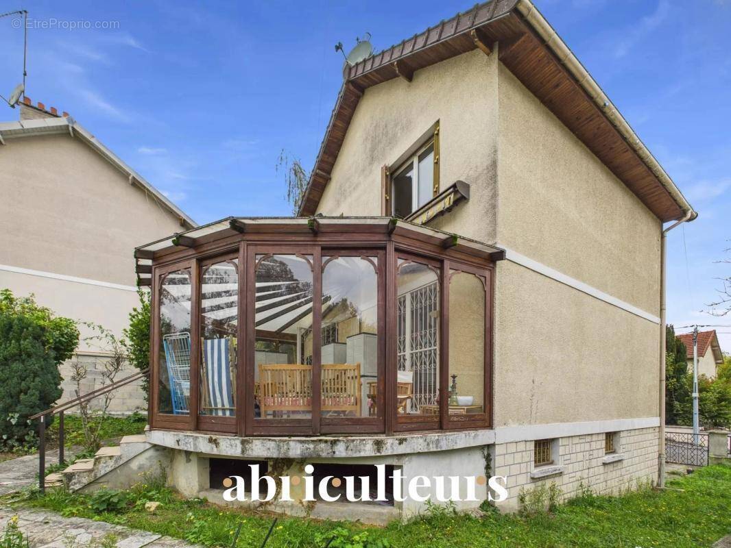 Appartement à VILLEMOMBLE