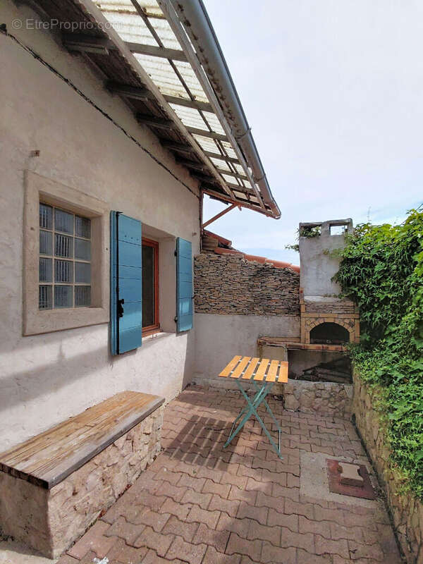 Maison à GREASQUE