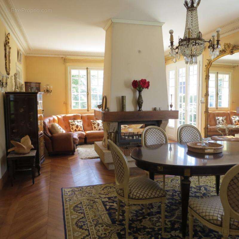 Maison à FONTENAY-LE-COMTE