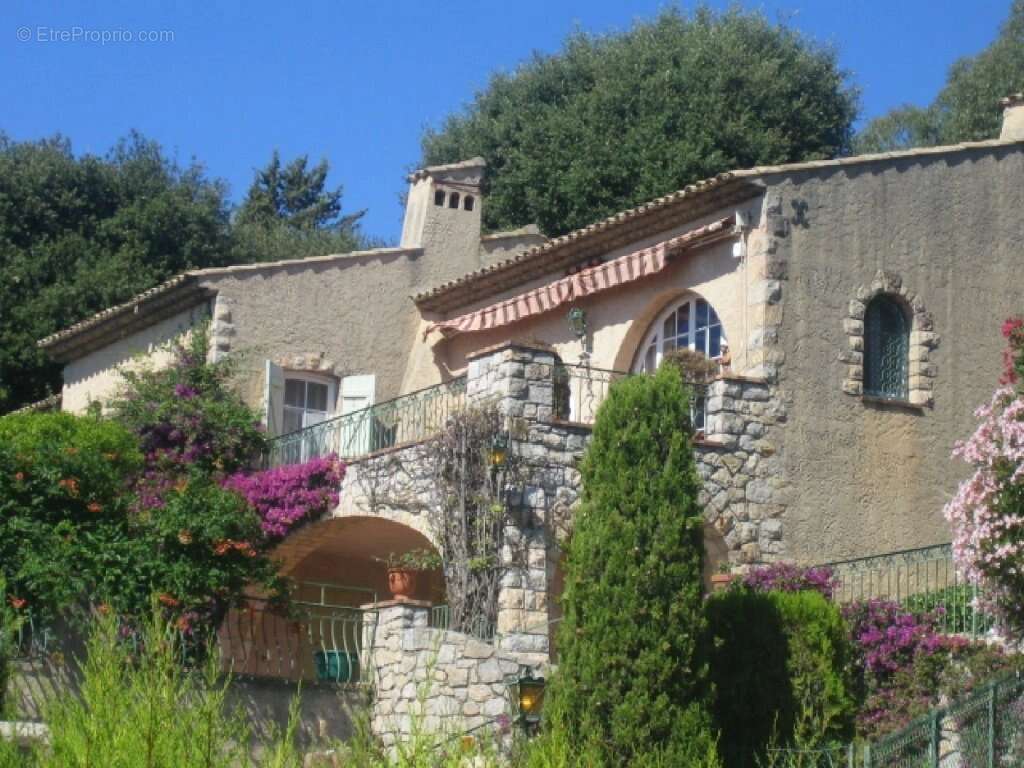 Maison à VALLAURIS