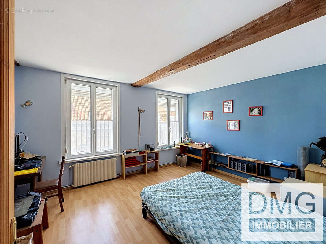 Maison 211 m² à Saint-Sylvestre-Cappel  - photo 8
