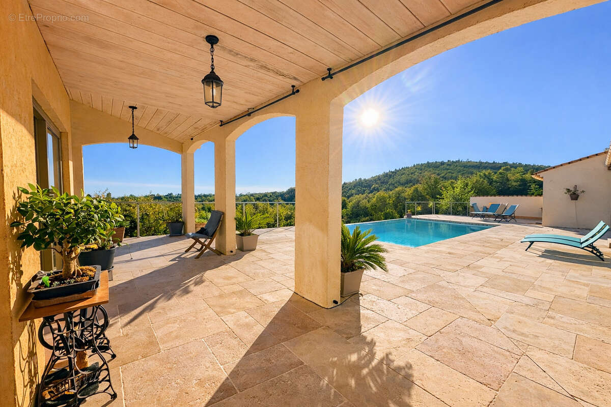 Maison à FAYENCE
