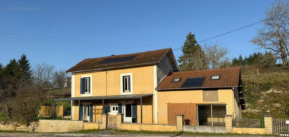 Maison à NONTRON