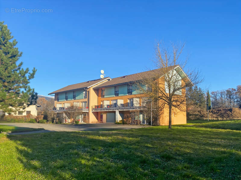 Appartement à PREVESSIN-MOENS