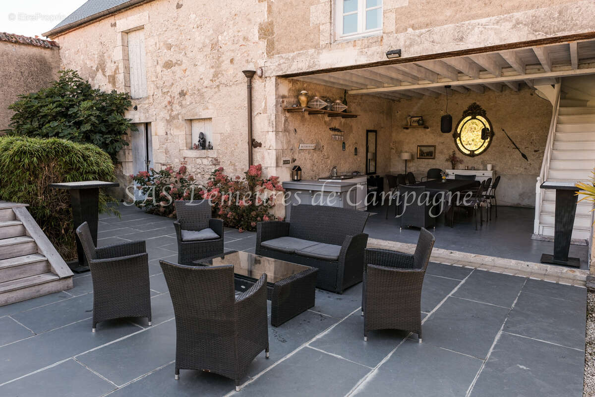 Maison à SAINT-SATUR