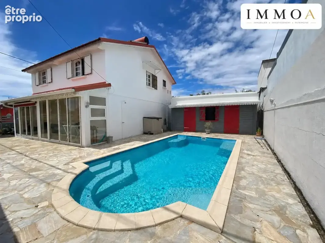 Photo Maison à Saint-Benoit au prix de 349 900€