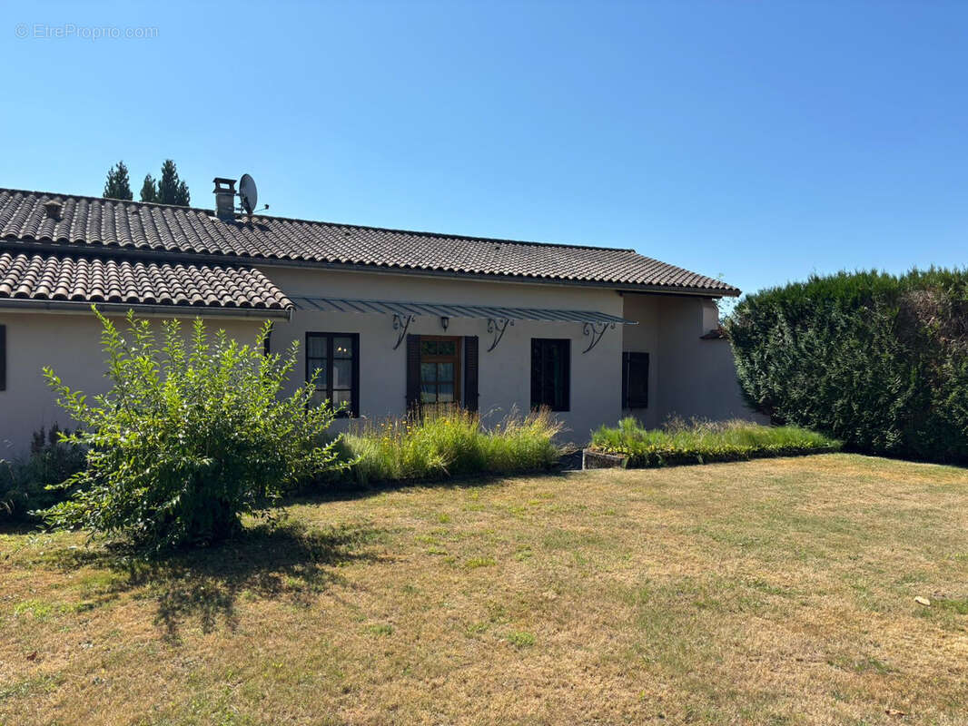 Maison à SAINT-JEAN-SUR-VEYLE