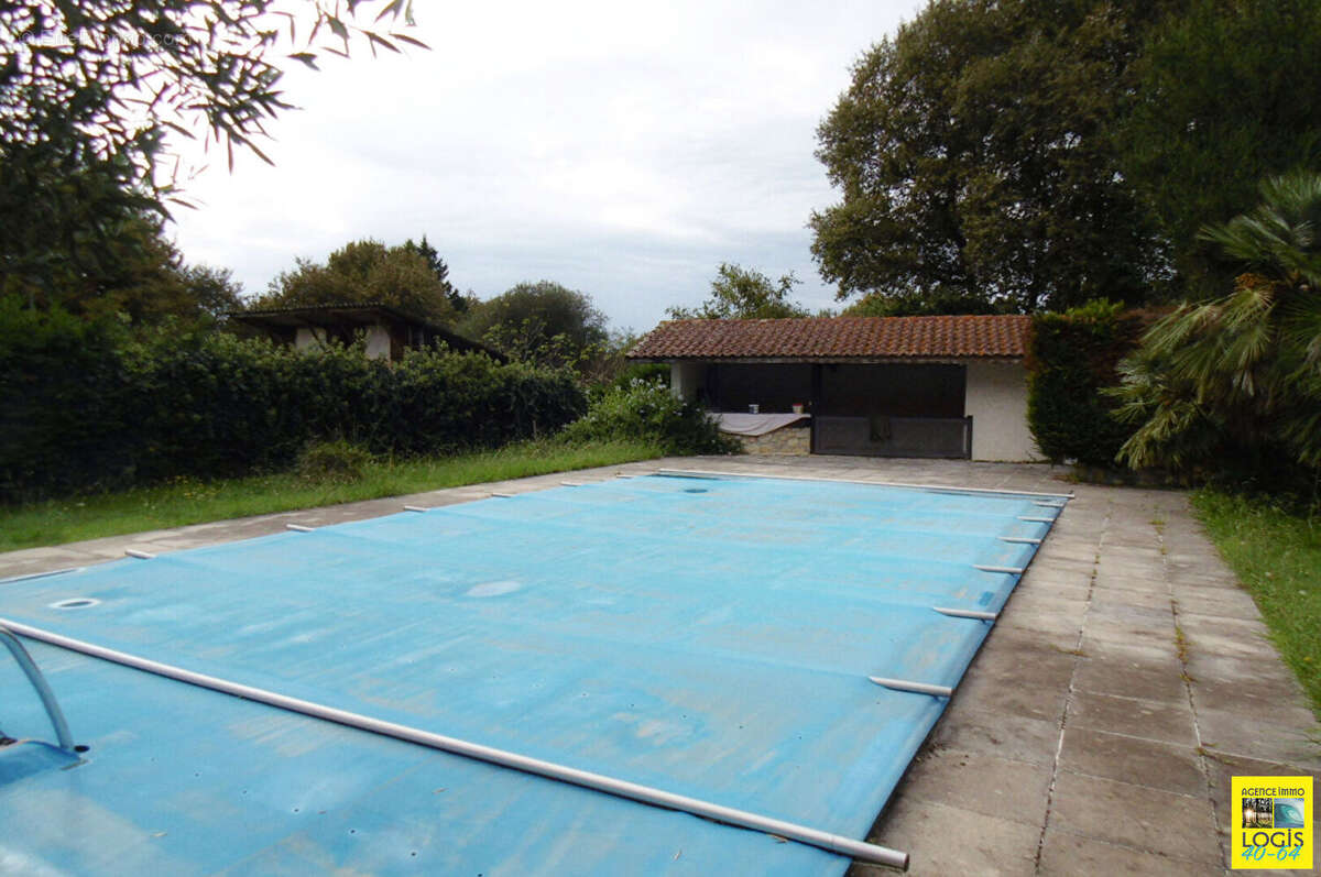 Maison à PORT-DE-LANNE