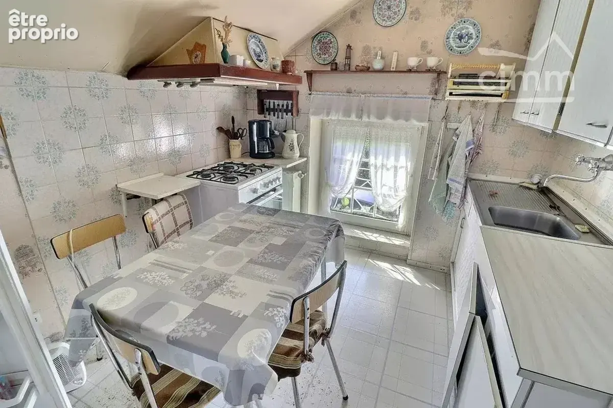 Maison mitoyenne à rénover de 83.73 m² avec jardin à PETITE ROSSELLE - photo 7