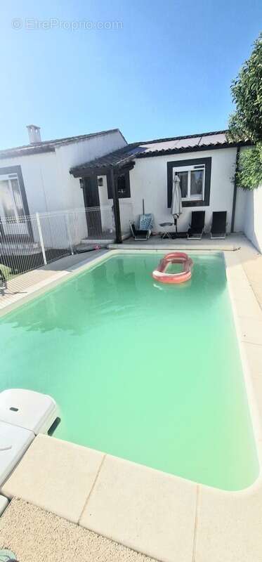 Villa plain pied avec piscine et garage! - photo 2